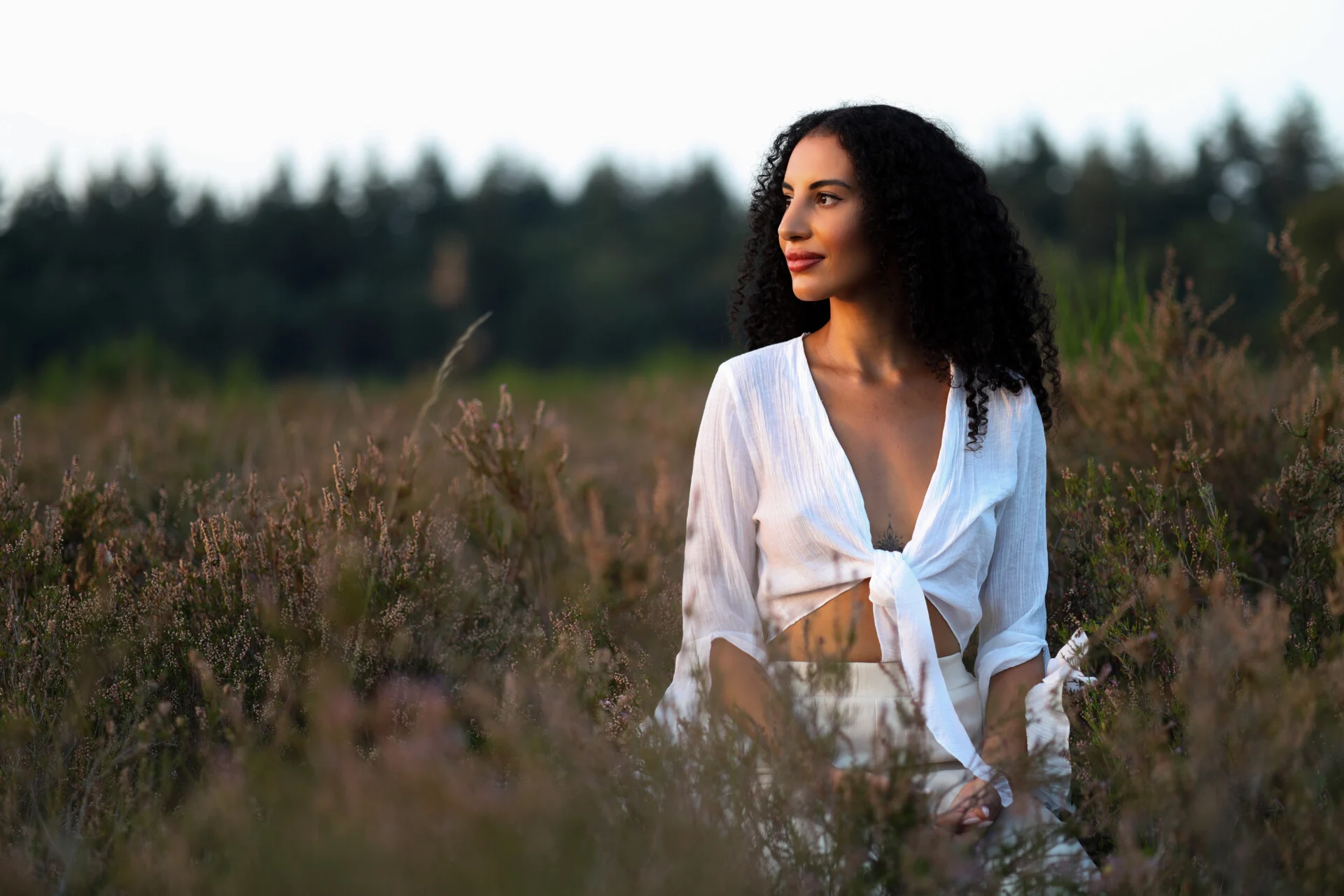 interview Abir Zemmouri - High Priestess of the Goddess Isis Lineage2